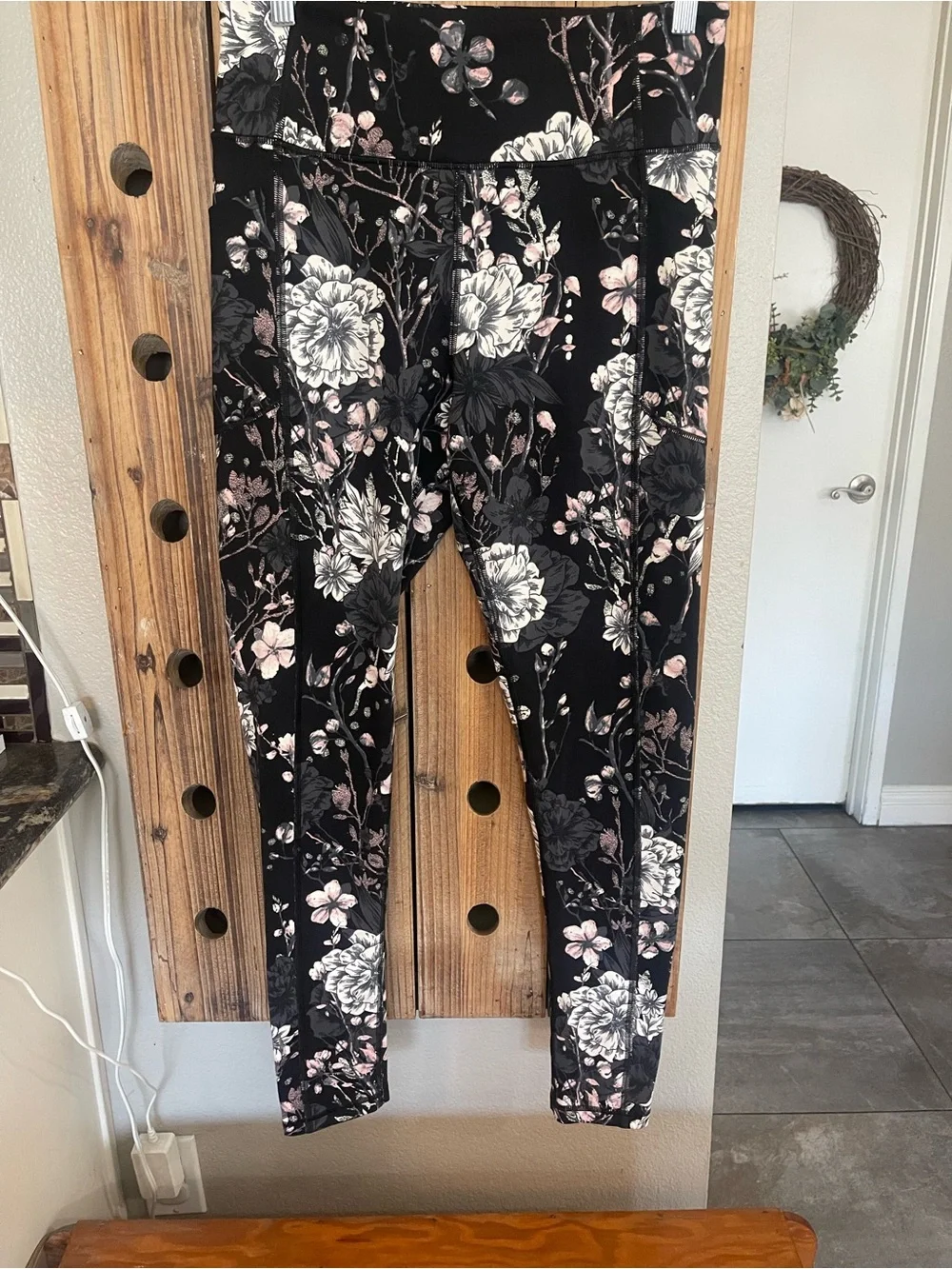 Victoria's Secret Black Floral Strappy Sports Bra & Leggings Set